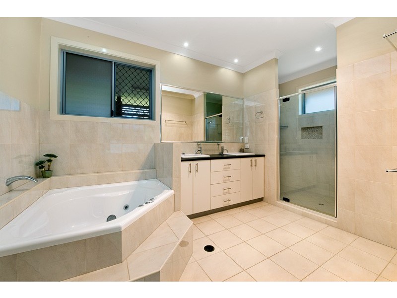 20 Guinea Crescent, Narangba QLD 4504