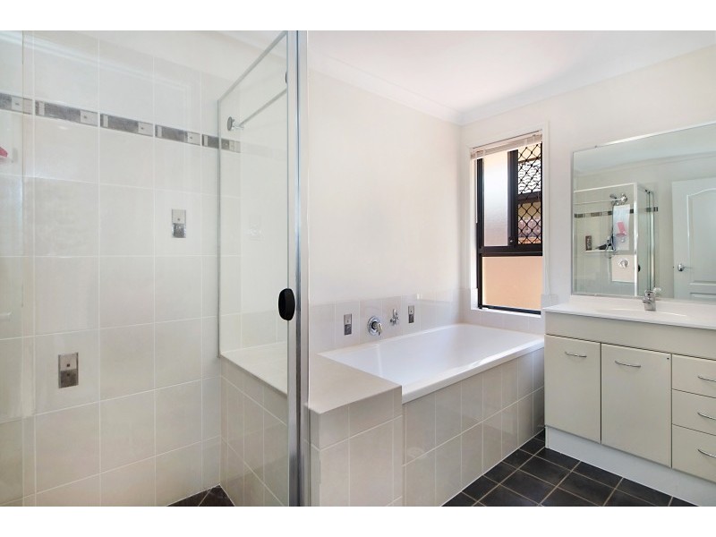 52 River Oak Way, Narangba QLD 4504