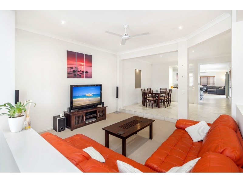 5 White Cedar Place, Narangba QLD 4504