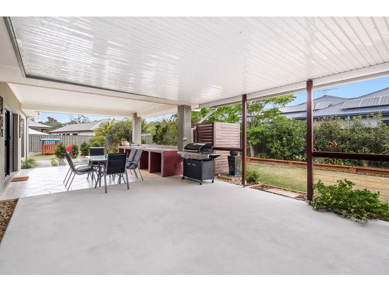 5 White Cedar Place, Narangba QLD 4504