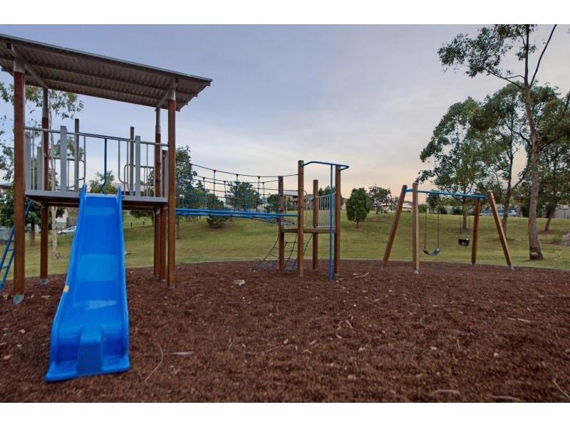 2 Lennon Boulevard, Narangba QLD 4504