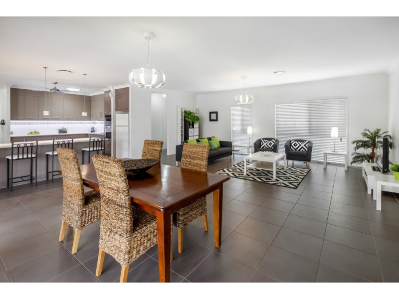 53 Creekside Drive, Narangba QLD 4504