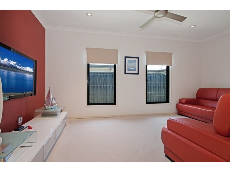 64 Maidenhair Drive, Narangba QLD 4504