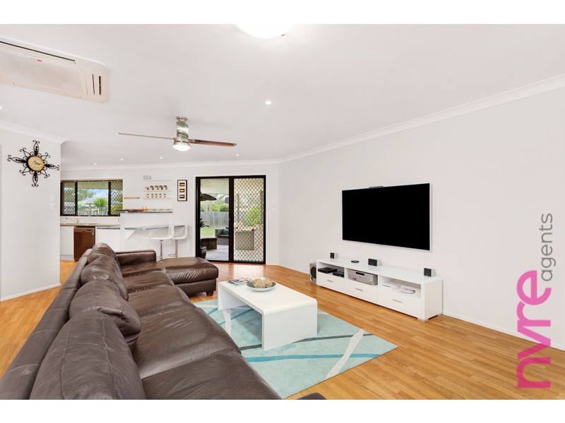 6 Firewheel Place, Narangba QLD 4504
