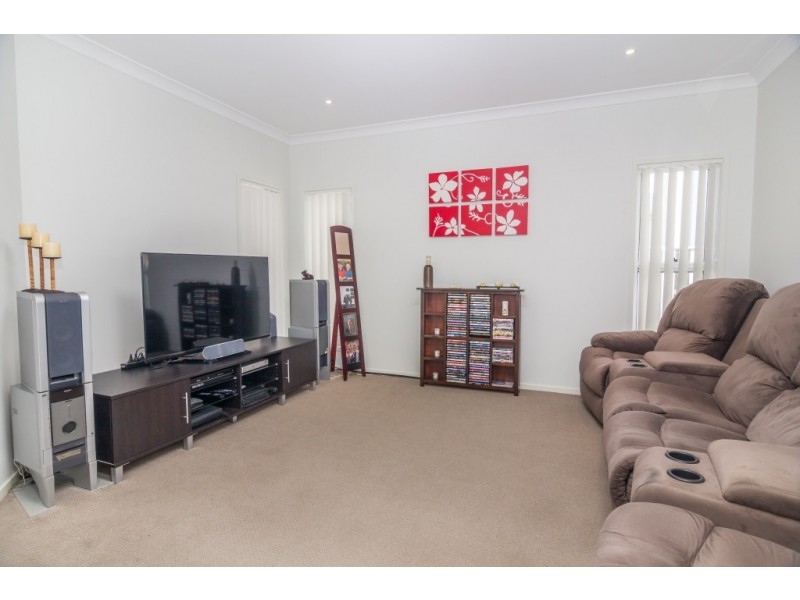 5 Angophora Close, Narangba QLD 4504
