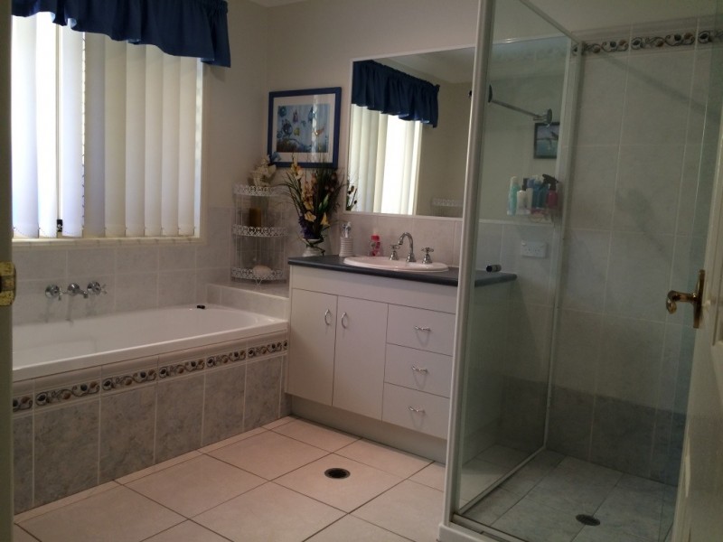 33 Mitta Crescent, Narangba QLD 4504