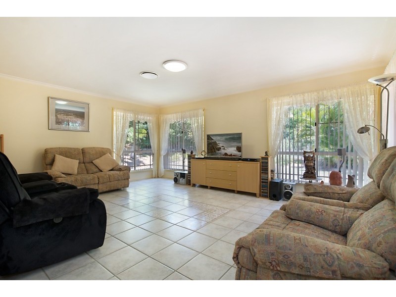 35 Blackbutt Court, Burpengary QLD 4505