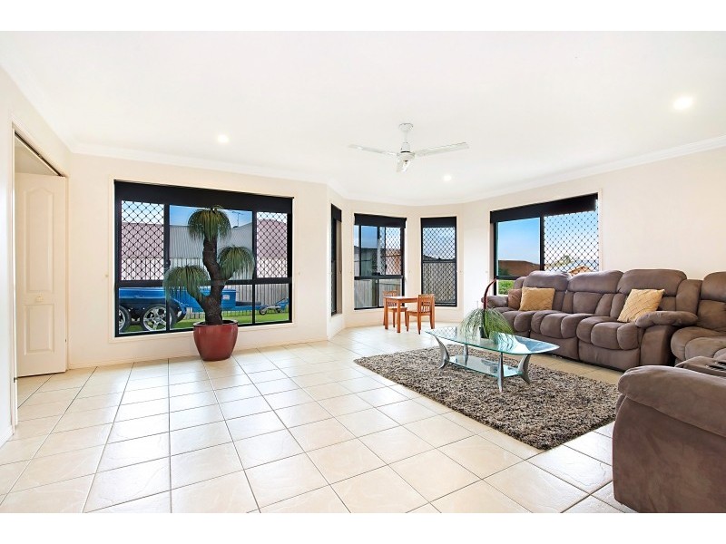 10 Placid Court, Narangba QLD 4504