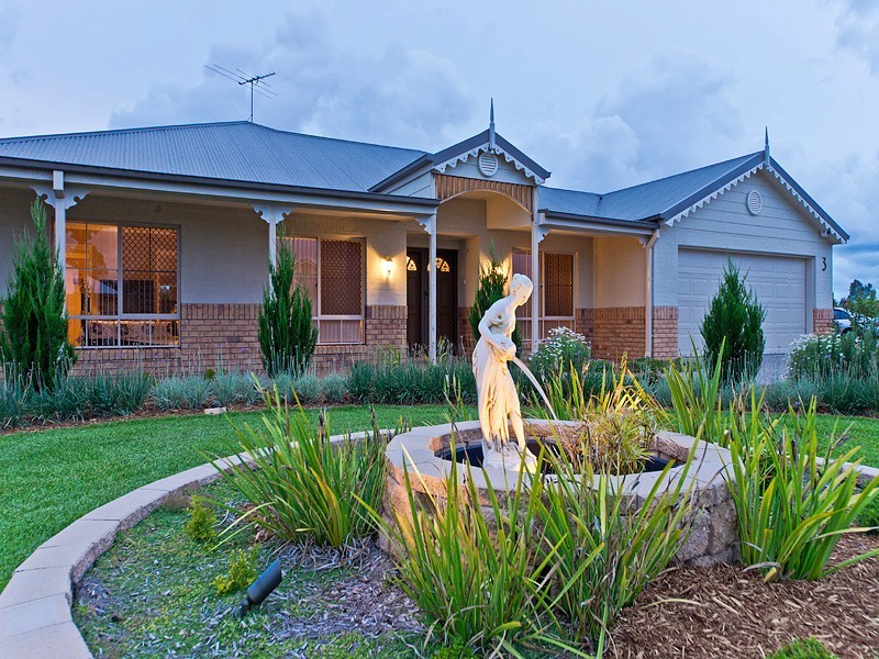 3 White Cedar Place, Narangba QLD 4504