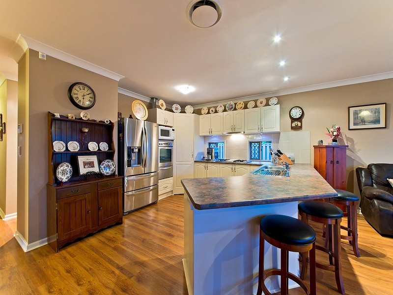 3 White Cedar Place, Narangba QLD 4504