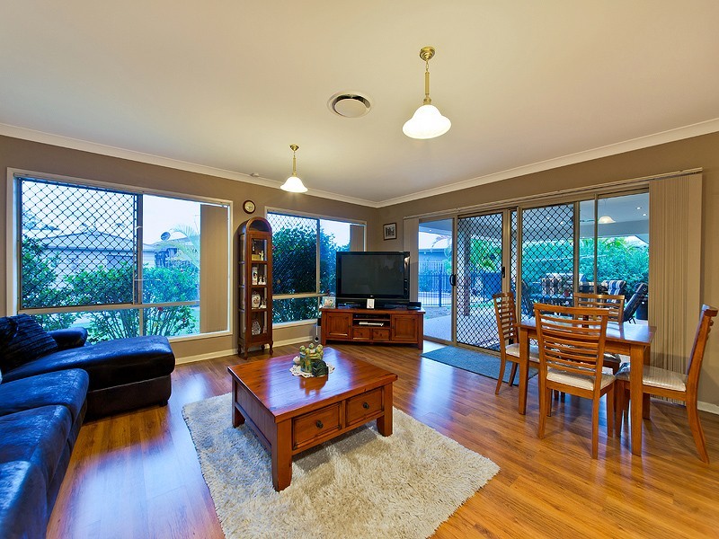 3 White Cedar Place, Narangba QLD 4504