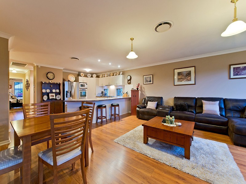 3 White Cedar Place, Narangba QLD 4504