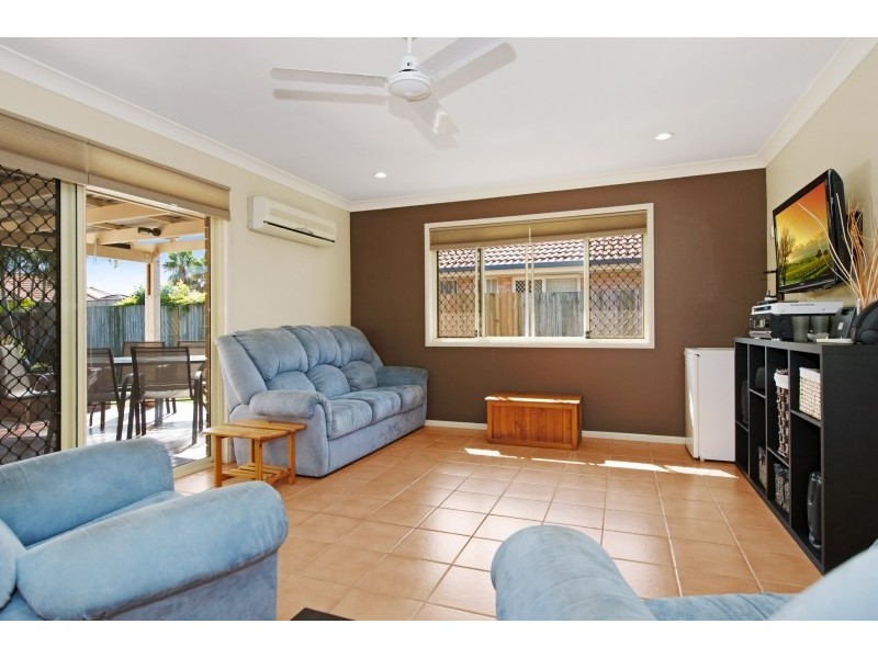 76 Pine River Drive, Murrumba Downs QLD 4503