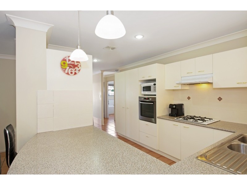 76 Pine River Drive, Murrumba Downs QLD 4503