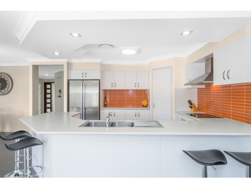 43 Lookout Place, Narangba QLD 4504