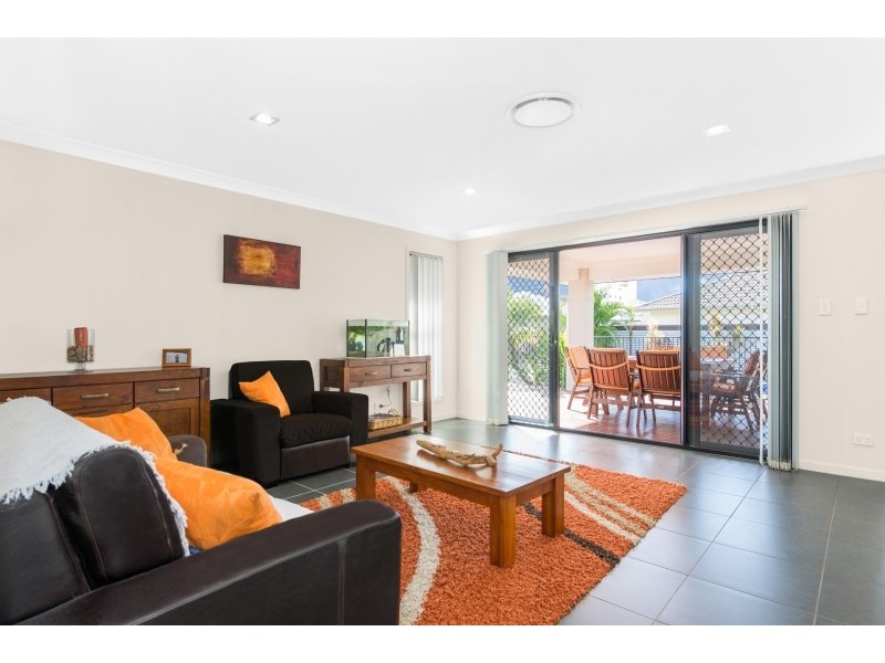 43 Lookout Place, Narangba QLD 4504