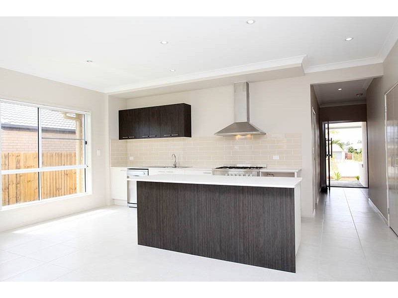 103 Central Green Dr, Narangba QLD 4504