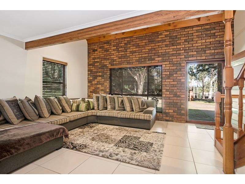 1040 Oakey Flat Road, Narangba QLD 4504