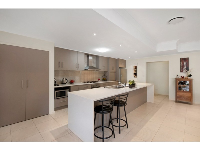31 Maidenhair Drive, Narangba QLD 4504