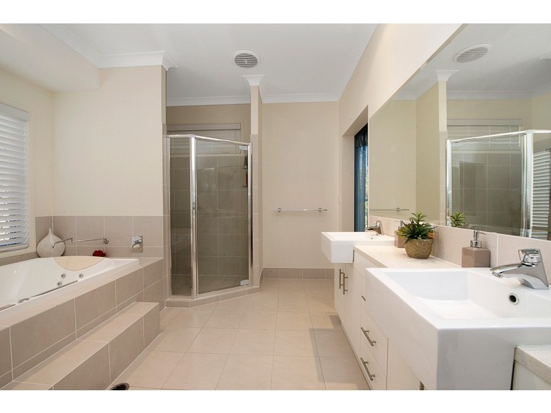 31 Maidenhair Drive, Narangba QLD 4504