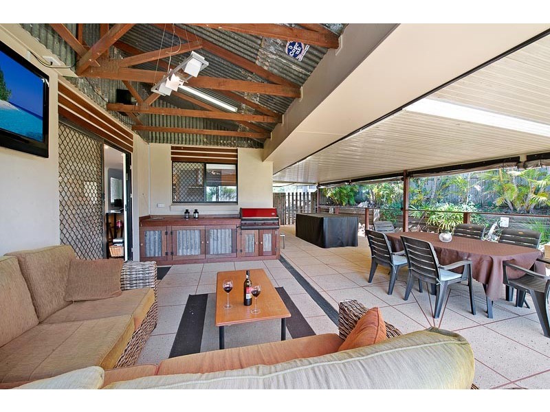 1096 Oakey Flat Road, Narangba QLD 4504