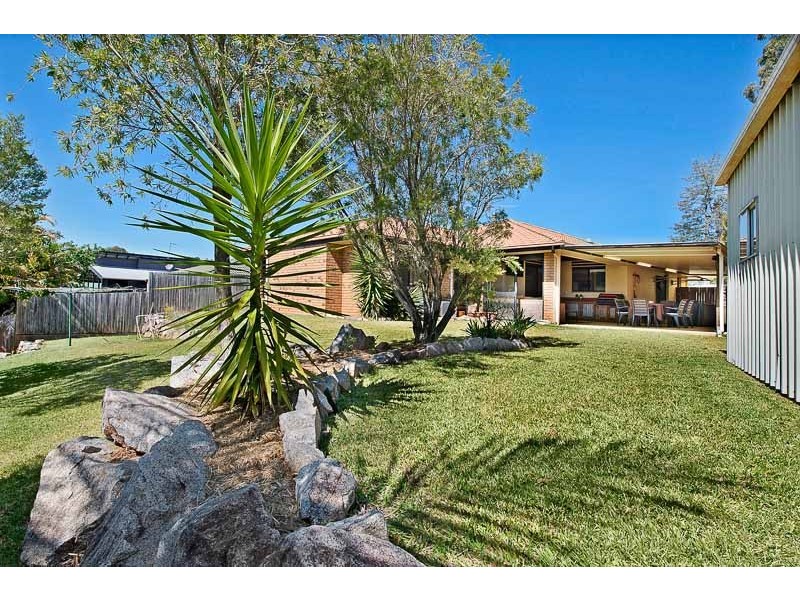 1096 Oakey Flat Road, Narangba QLD 4504