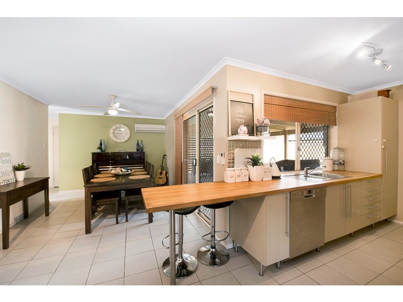 10 Tuckeroo Street, Narangba QLD 4504