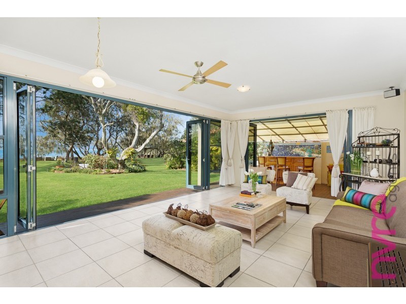 74 Bayside Drive, Beachmere QLD 4510