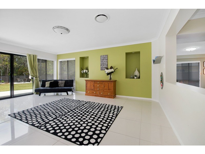 18 Hideaway Close, Narangba QLD 4504