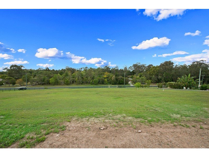 2 / 72 Facer Road, Burpengary QLD 4505