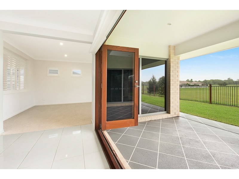 8 Retreat Crescent, Narangba QLD 4504