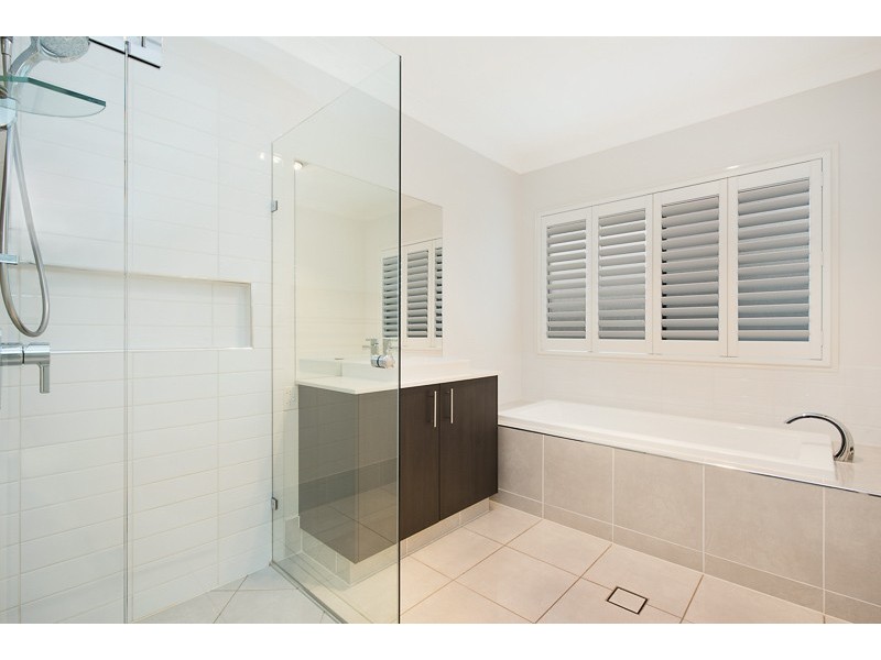 8 Retreat Crescent, Narangba QLD 4504