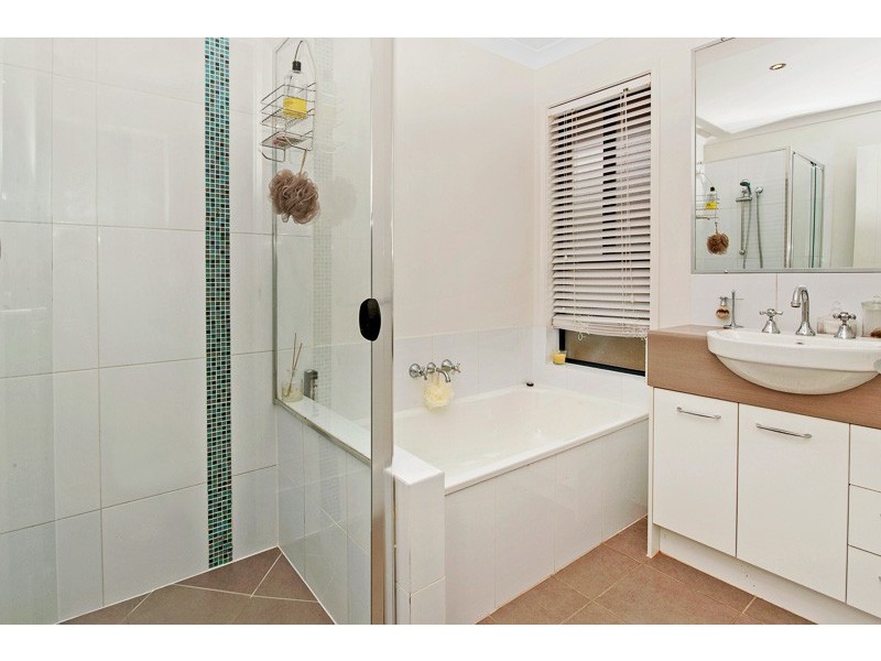 4 Pandorea Place, Narangba QLD 4504