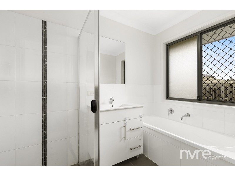 5 Aylmore Court, Narangba QLD 4504