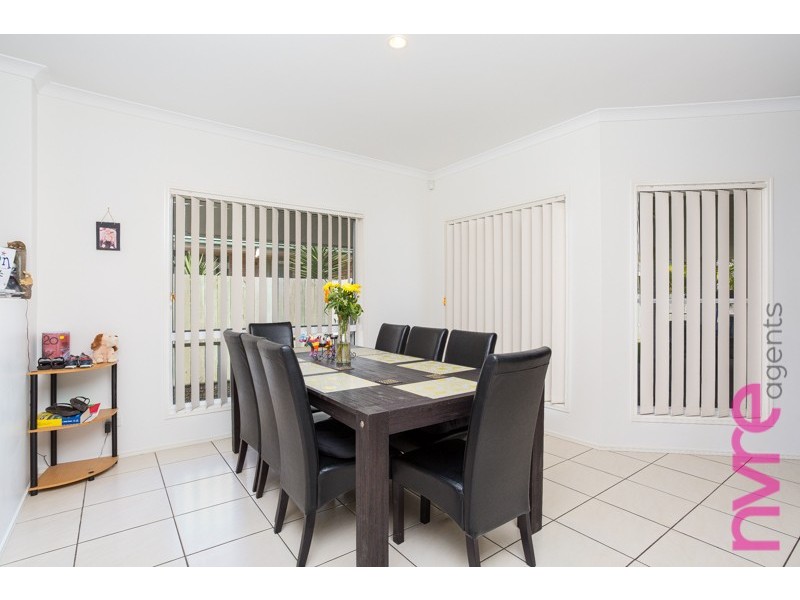 261 Bestmann Road, Sandstone Point QLD 4511