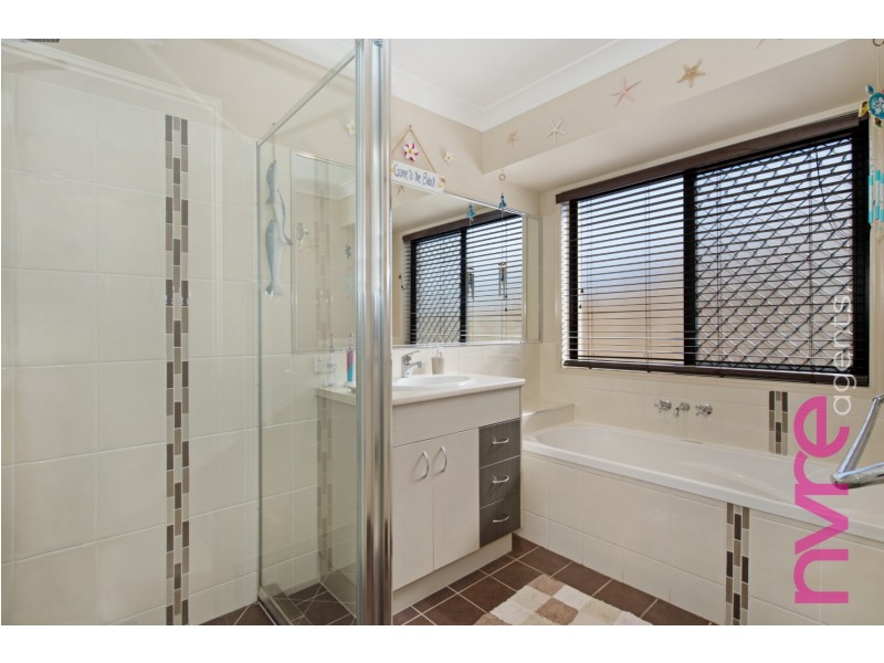 20 Lookout Place, Narangba QLD 4504