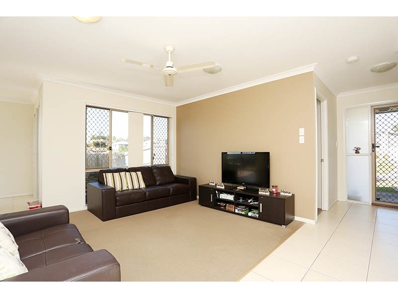 8 Grange Court, Narangba QLD 4504