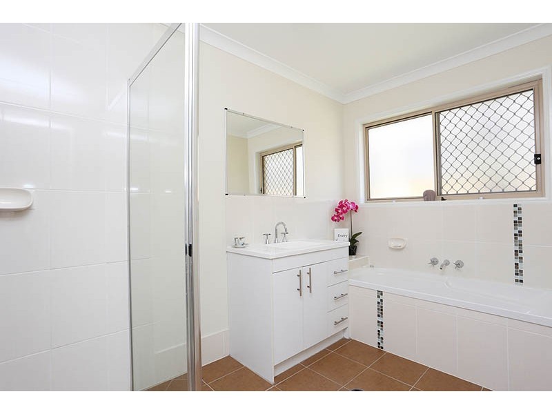 8 Grange Court, Narangba QLD 4504