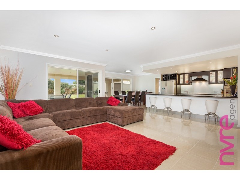 10 Guinea Crescent, Narangba QLD 4504