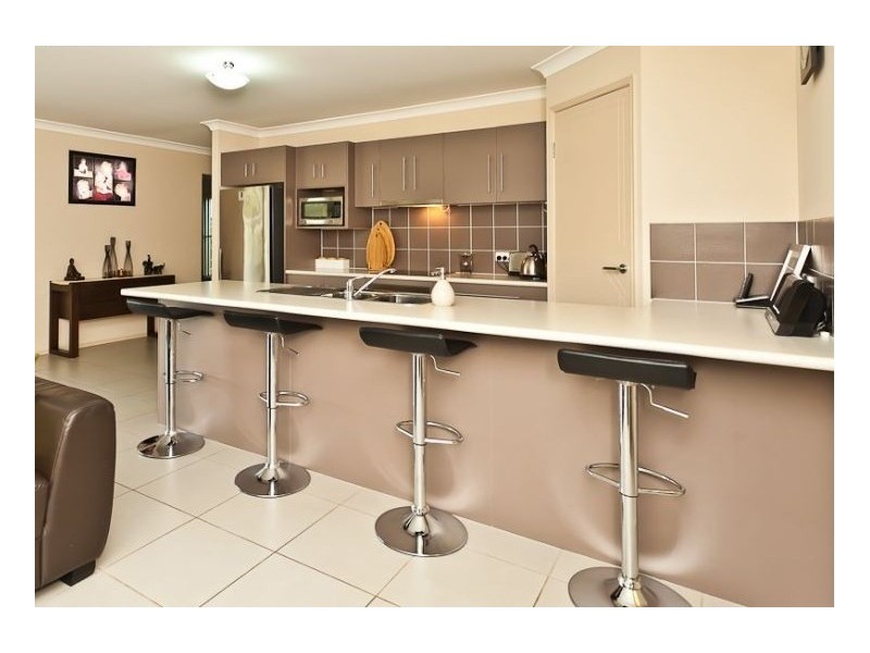 5 Moorhen Court, Narangba QLD 4504