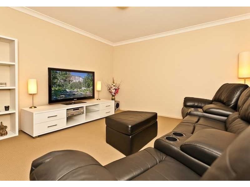 5 Moorhen Court, Narangba QLD 4504