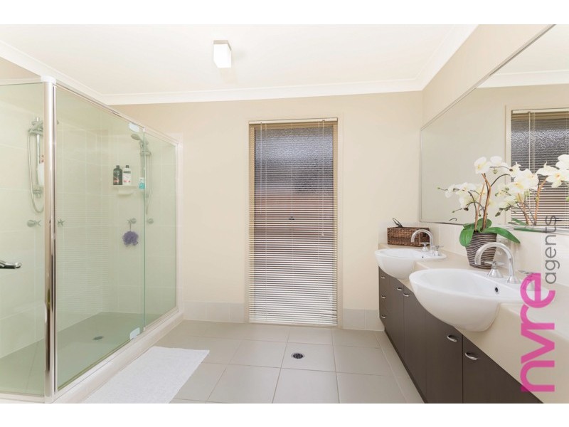 17 Lookout Place, Narangba QLD 4504