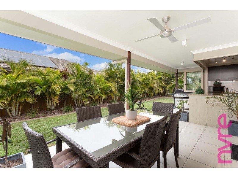 17 Lookout Place, Narangba QLD 4504