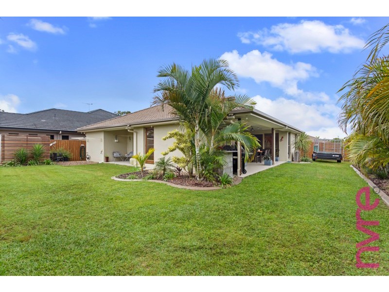 17 Lookout Place, Narangba QLD 4504