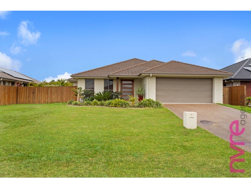 17 Lookout Place, Narangba QLD 4504