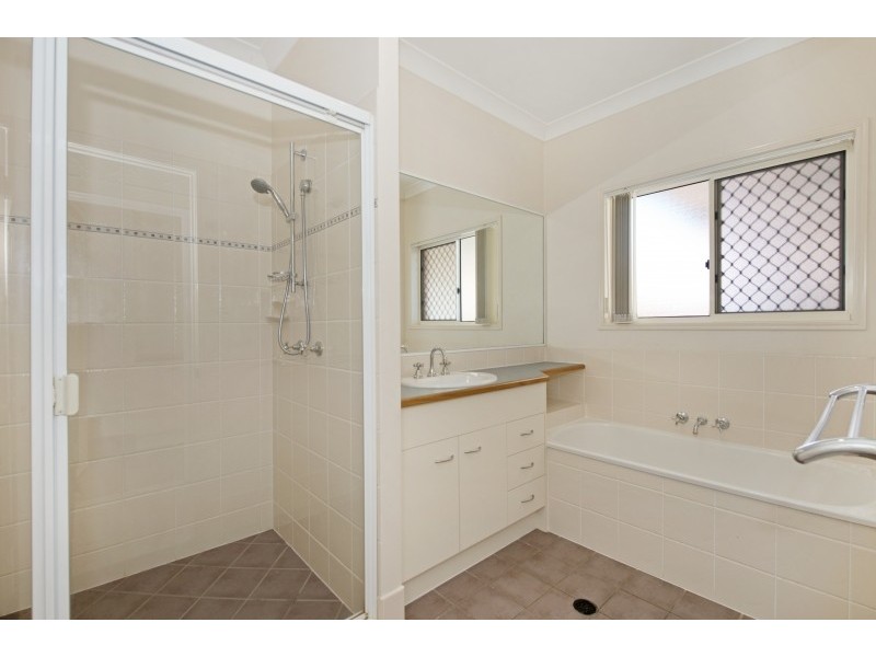 2 Ponds Court, Narangba QLD 4504