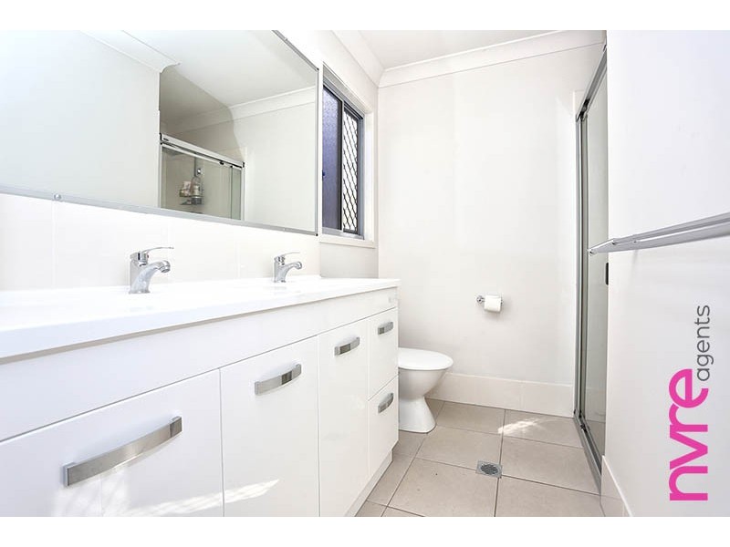 40 Central Green Drive, Narangba QLD 4504