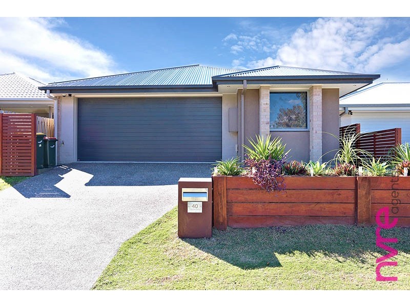 40 Central Green Drive, Narangba QLD 4504