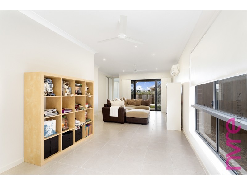 42 Central Green Drive, Narangba QLD 4504