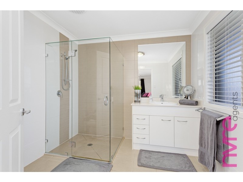 28 Yellow Robin Court, Narangba QLD 4504